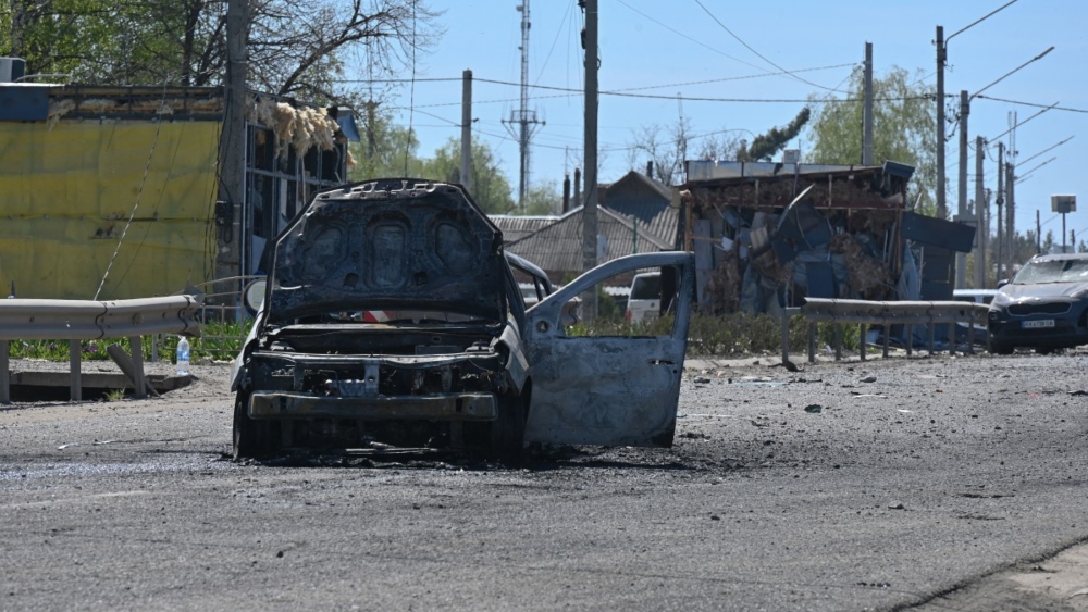 Ukraine and Russia declare separate truces